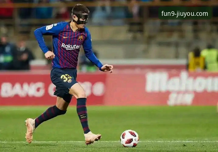 进球狂欢 vs 零封执念：阿坎吉的“处子秀”与后卫的终极哲学